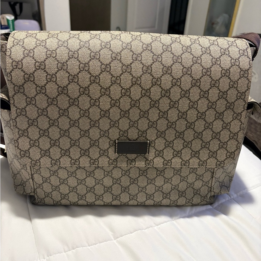 Gucci Diaper Bag ***Like New*** Unisex
